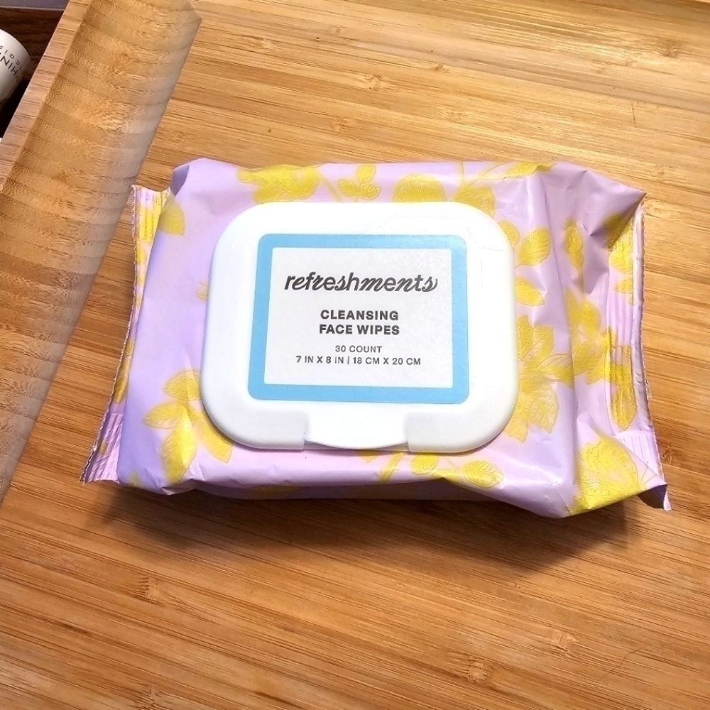 Refreshments Face Cleansing Wipes, Argan Oil & Aloe Vera, 30 Count, Made in USA